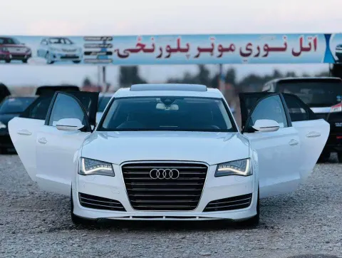 Audi A8L 2013