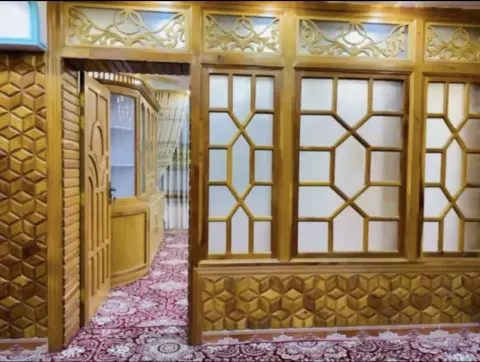 3-storey house for sale, 11 rooms, 4.5 biswa, with swimming pool, Kabul
