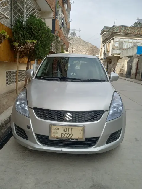 Suzuki swift model 2010