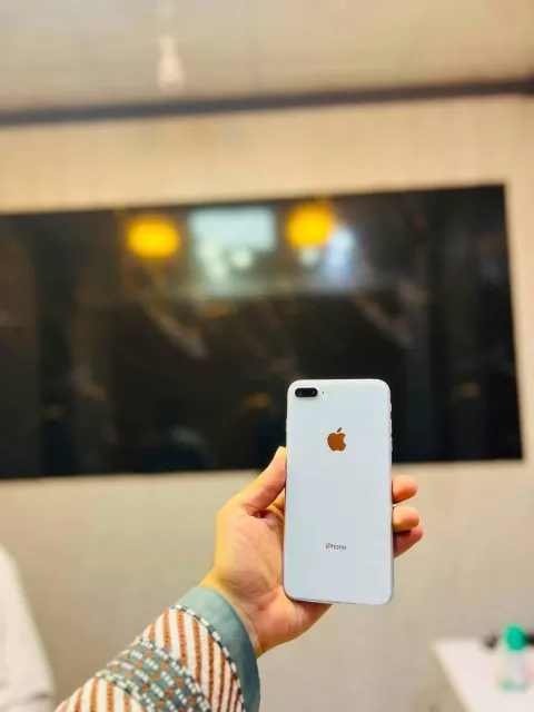 iPhone 8 Plus 64GB