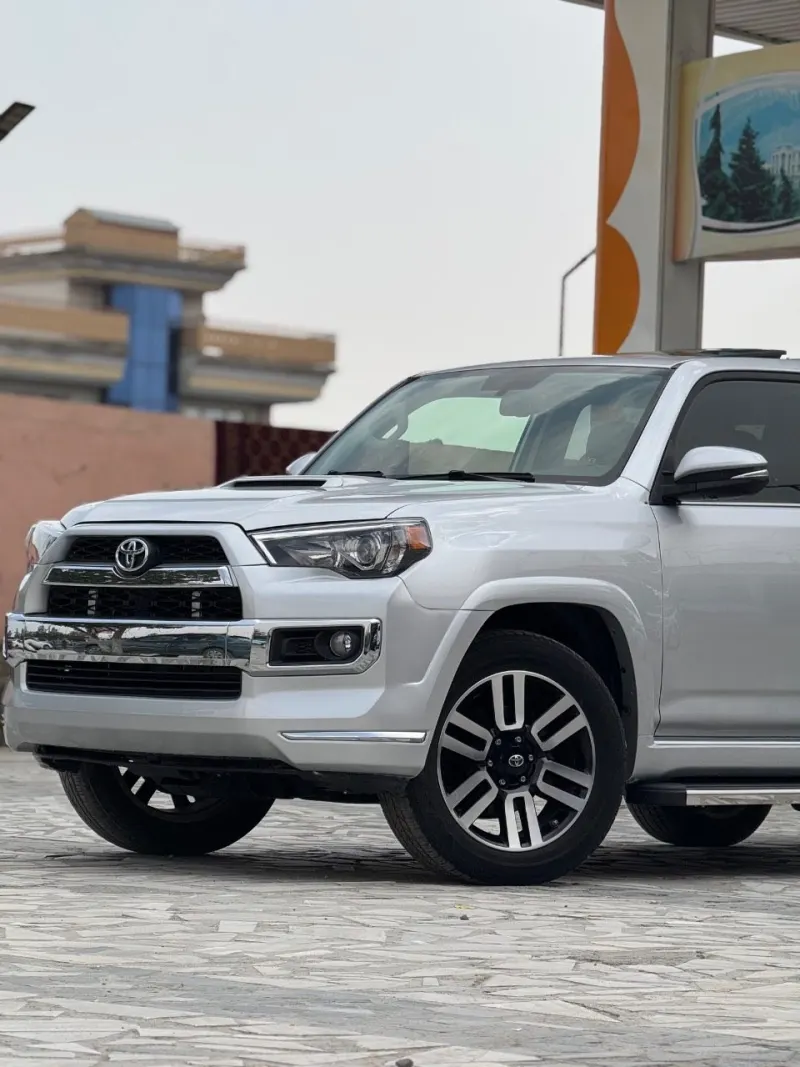 TOYOTA 4RUNNER LIMITED AMERICAN 2016