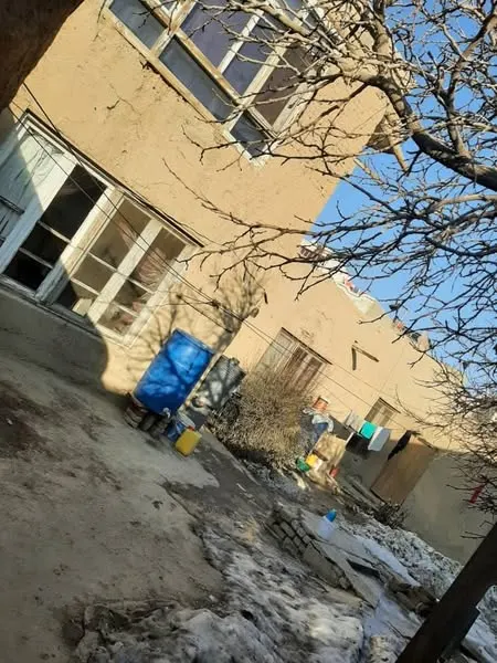 House for sale, 4 rooms, 300 m² (3 biswa), near Sar-e Kariz Bazaar