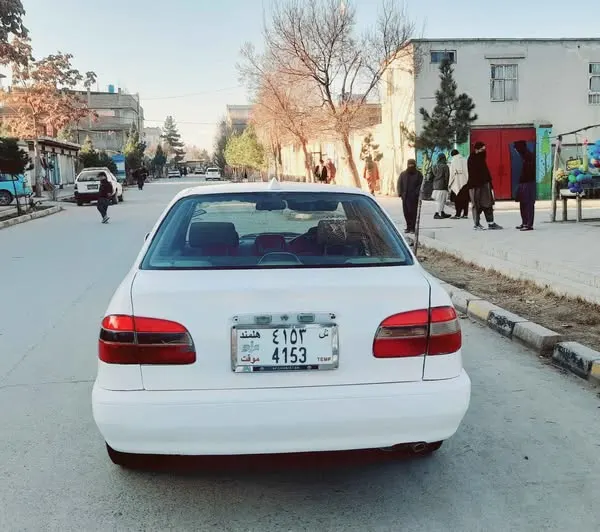 Toyota Corolla LE 1999
