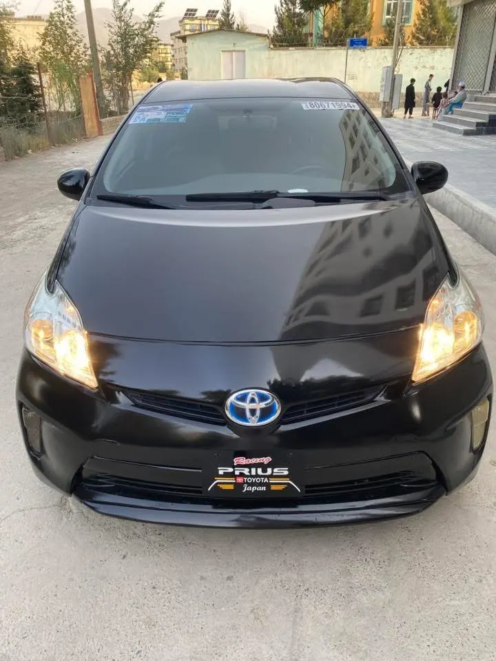 Toyota PRUIS 2013