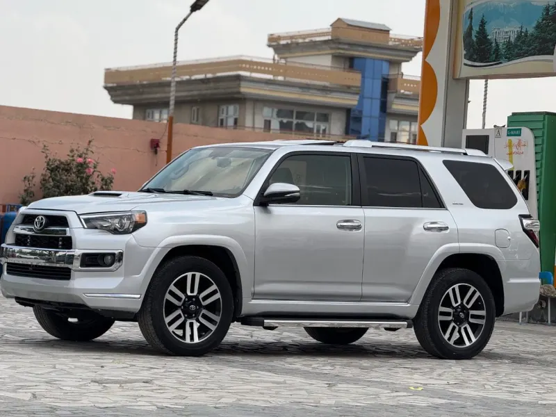 TOYOTA 4RUNNER LIMITED AMERICAN 2016