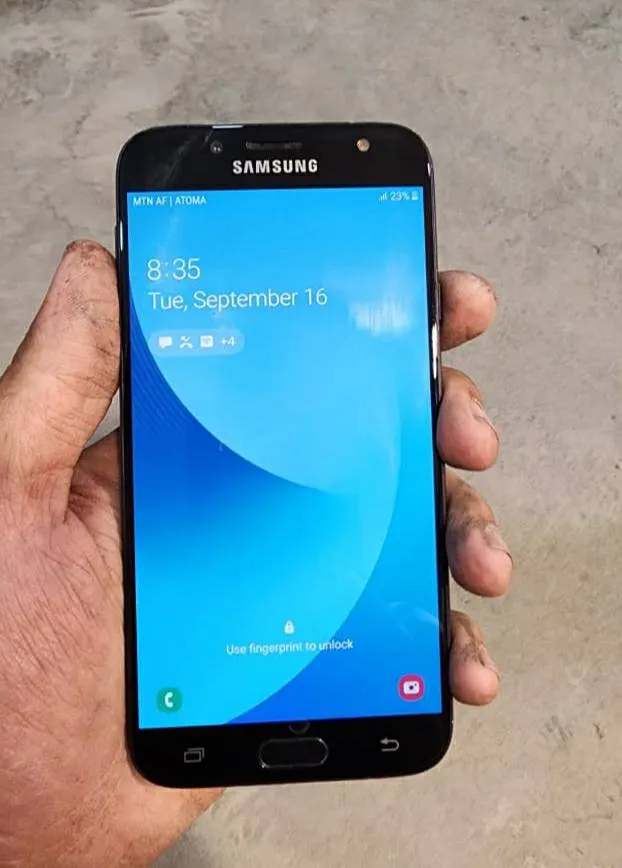 Samsung Galaxy J7 Pro
