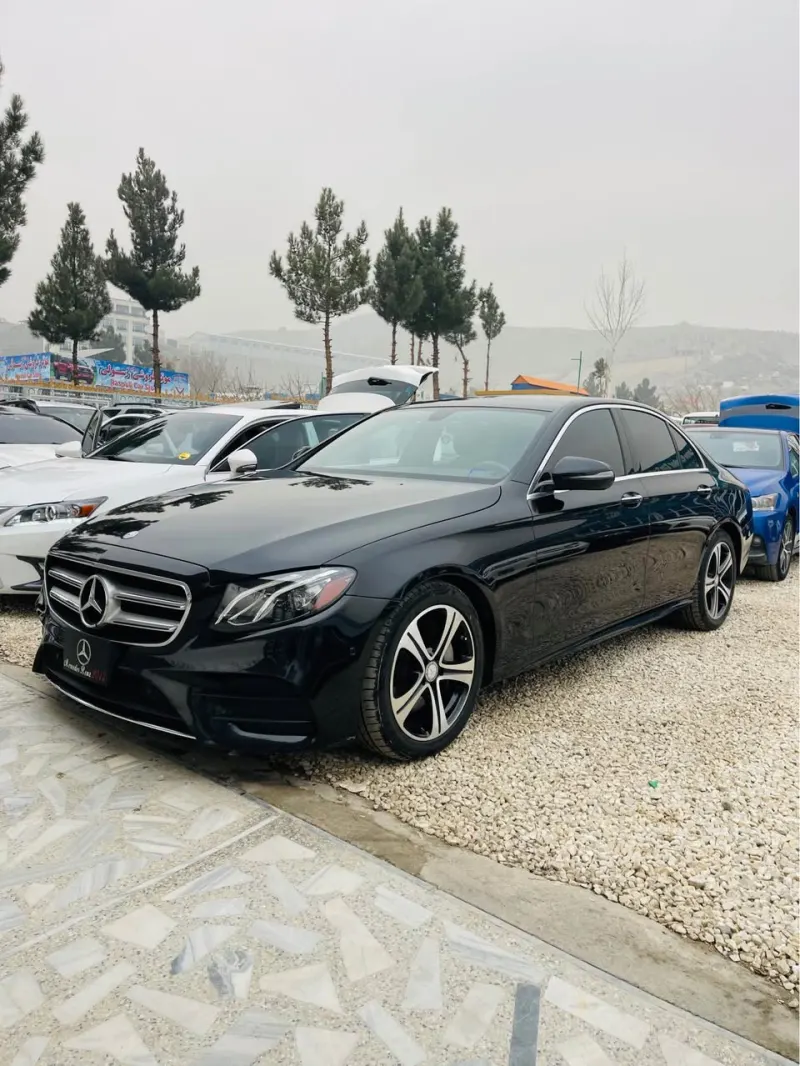 Mercedes-Benz 2017