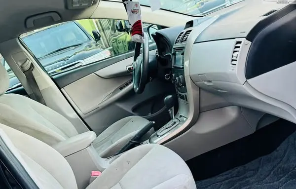 Toyota Corolla - 2013