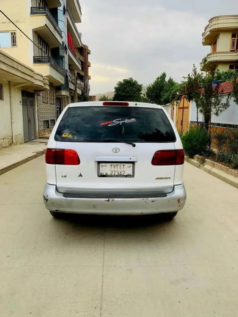 Toyota Sienna 1998