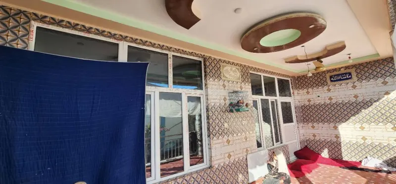 2-storey house for sale, 14 rooms, 700 m²