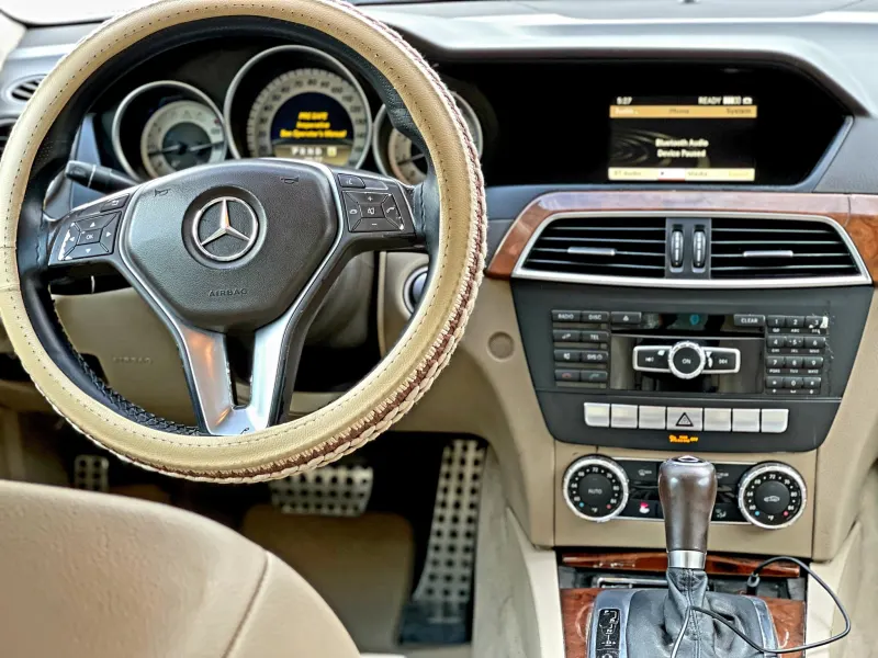 Mercedes-Benz 2012