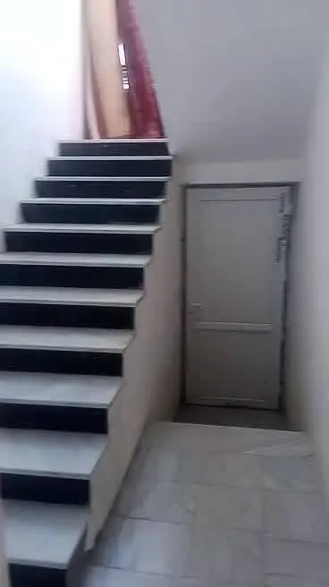 House with 2 shops for sale, 3 rooms, 240 m², Chowk-e Saat, Mazar-i-Sharif