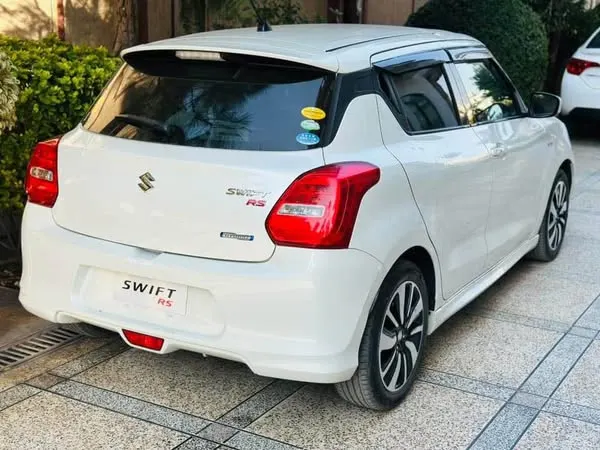 Suzuki Swift RS Hybrid 2018