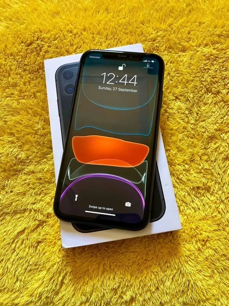 iPhone 11 64GB Canada Model