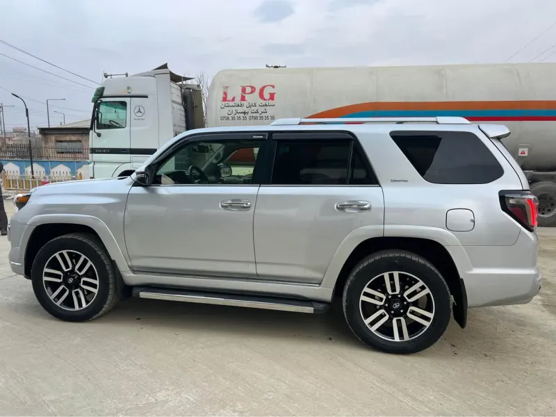 Toyota 4Runner Limited 2014