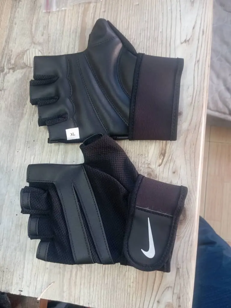FITNESS GYM GLOVES