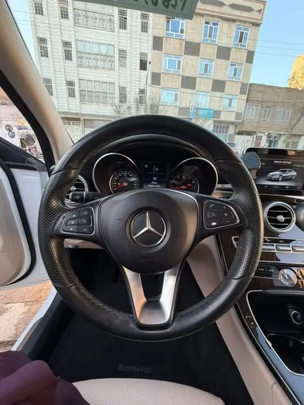 Mercedez Benz 2016