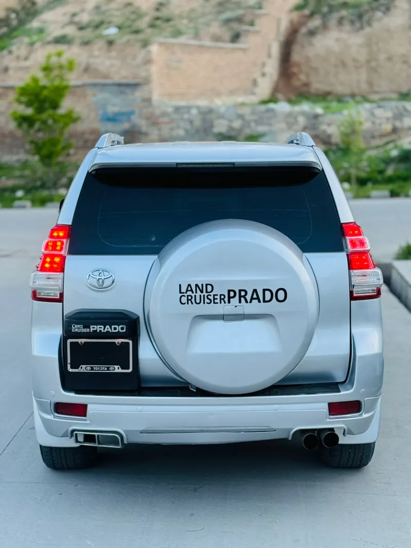Toyota Land Cruiser 2010