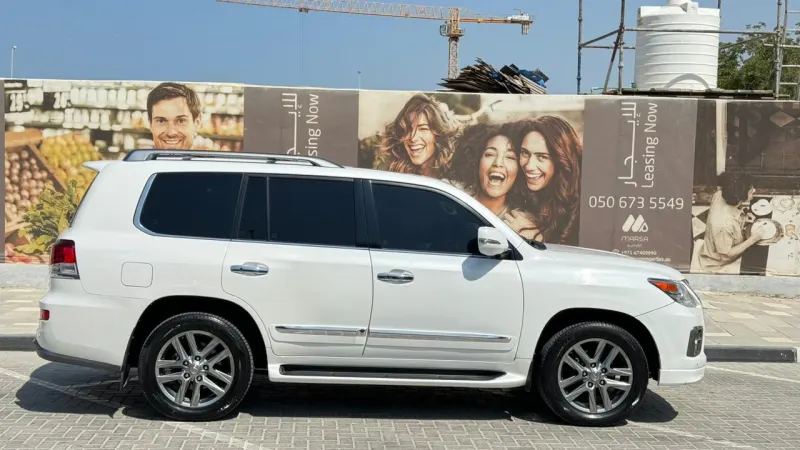 Lexus LX570 2015