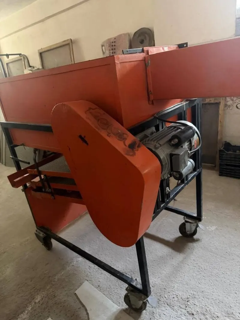 Grain and Pulses Cleaning Machine