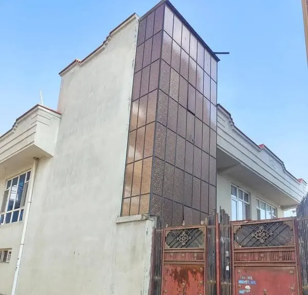 2-storey house with 2 shops for sale, 7 rooms, District 7
