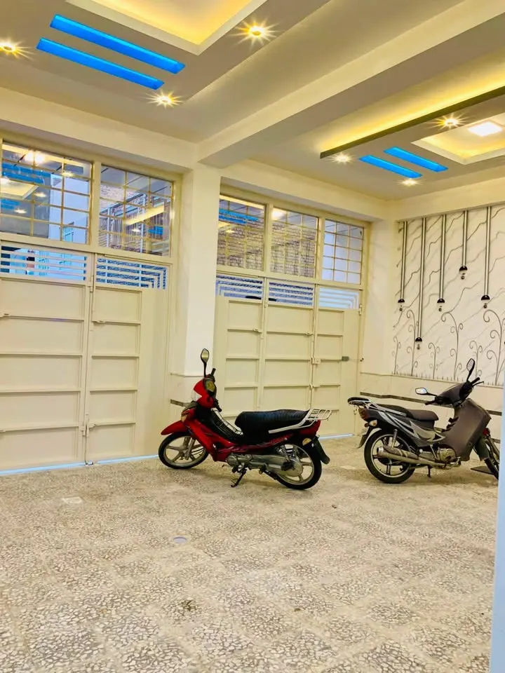 New 3-storey house for sale, 5 rooms, Baraman, District 7, Herat