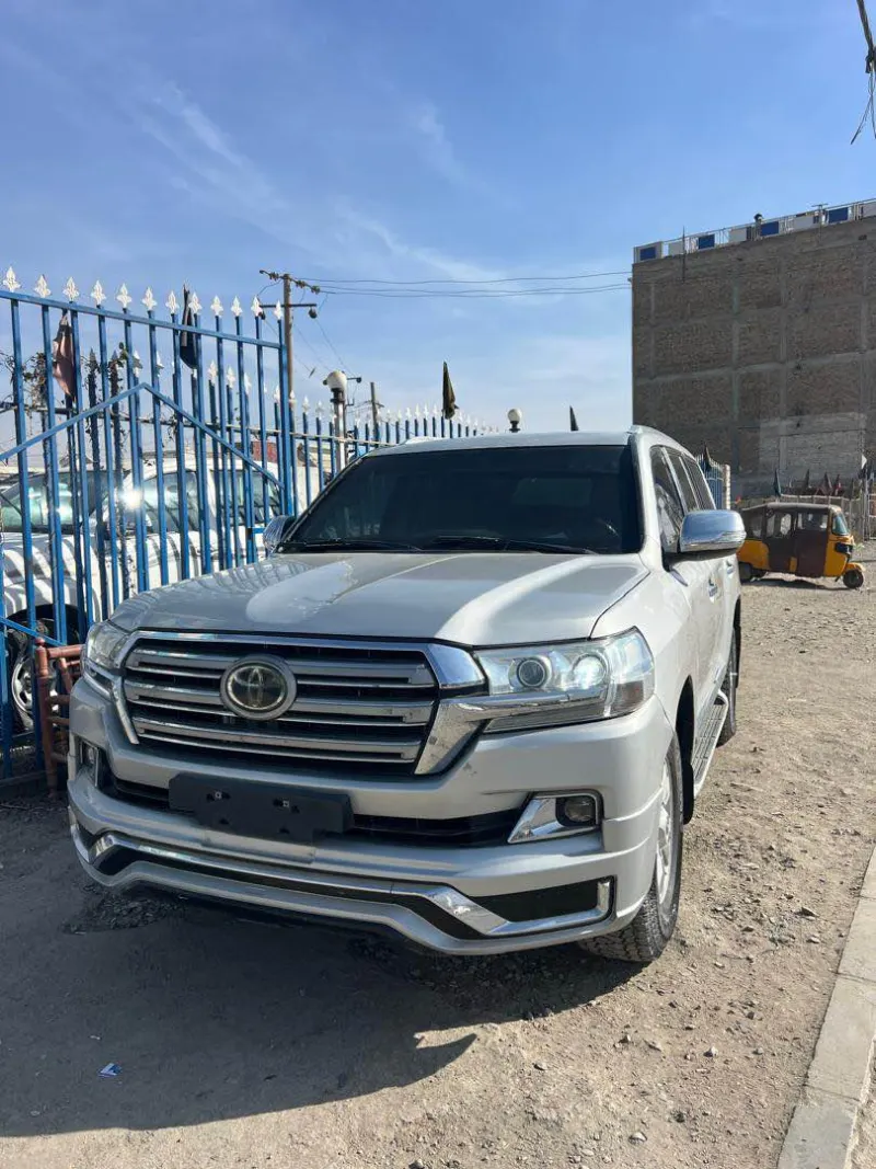 Toyota Land Cruiser 2010