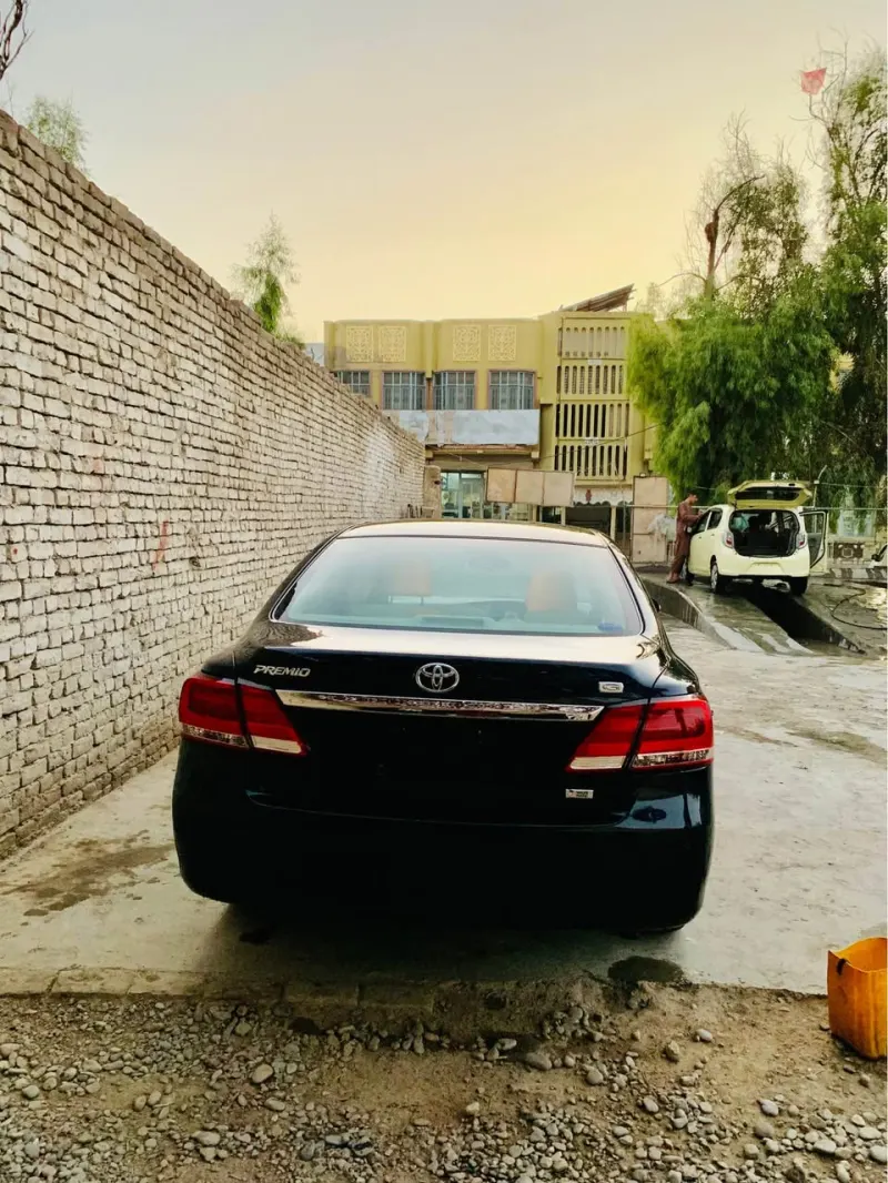 Toyota Premio 2018