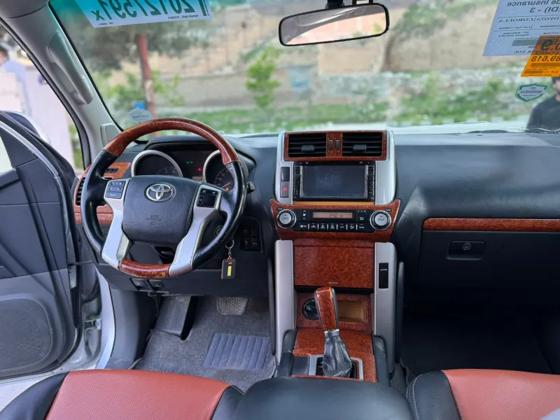 Toyota Land Cruiser 2010