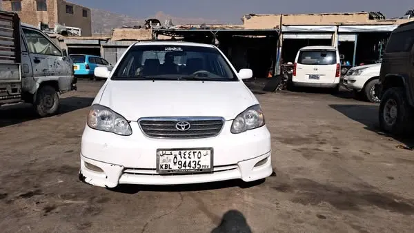 Toyota Corolla LE 2004
