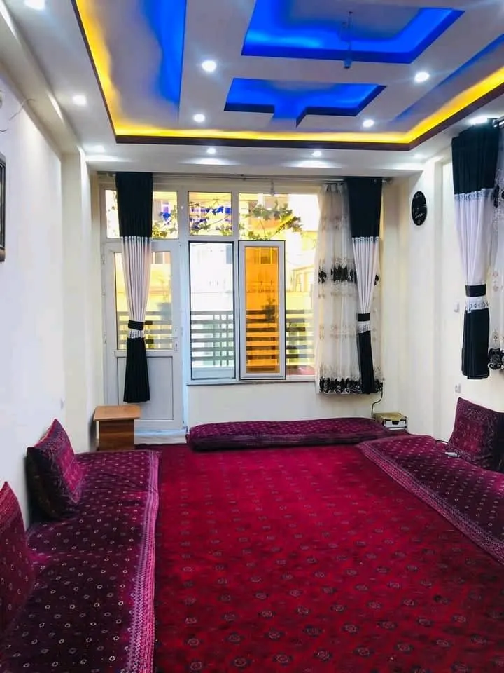 Two apartments for sale, 3 rooms, 130 m² each