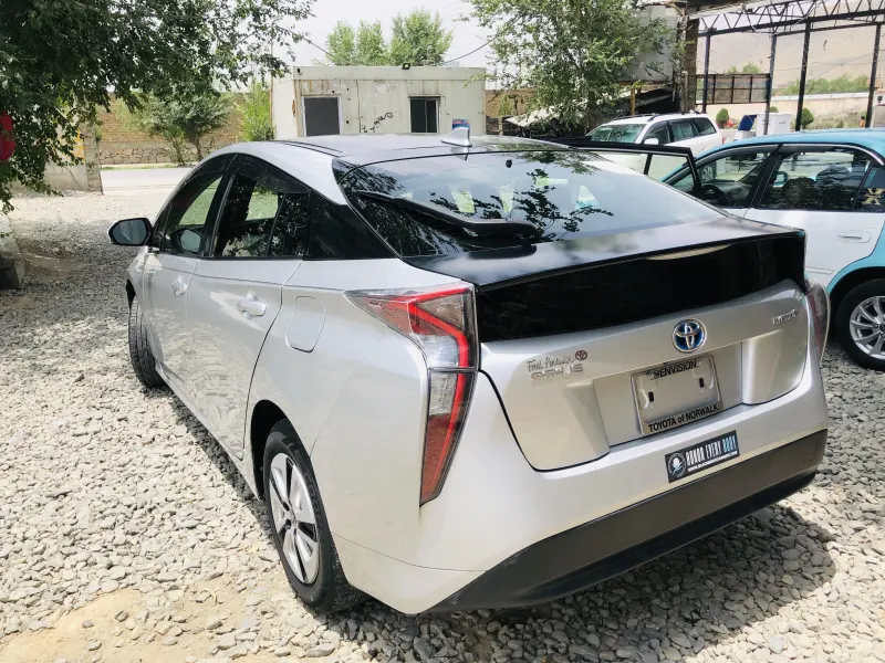 Toyota Prius 2016