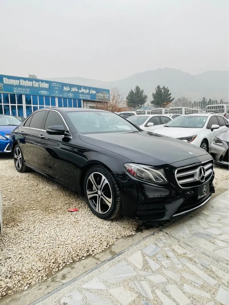 Mercedes-Benz 2017