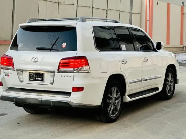 Lexus LX570 2012