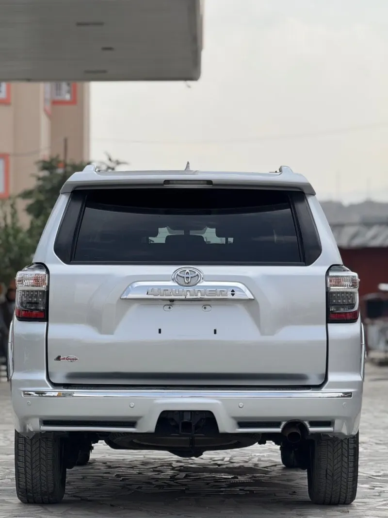 TOYOTA 4RUNNER LIMITED AMERICAN 2016