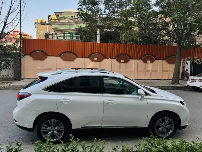 New car fo sell RX450H